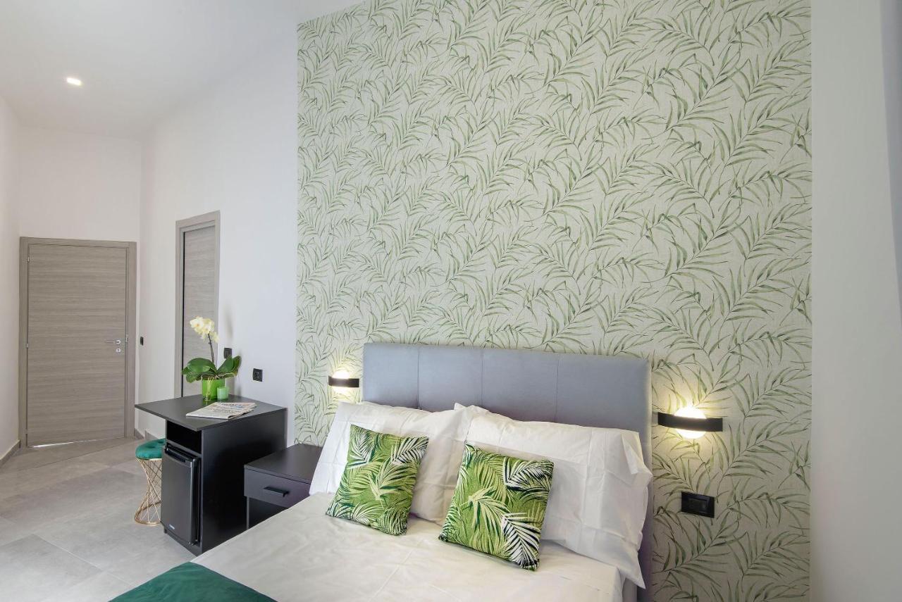 Red Queen Guest house